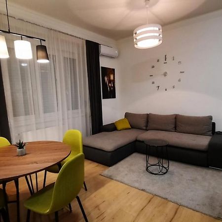 Ancora Apartment Lana Novi Sad Luaran gambar