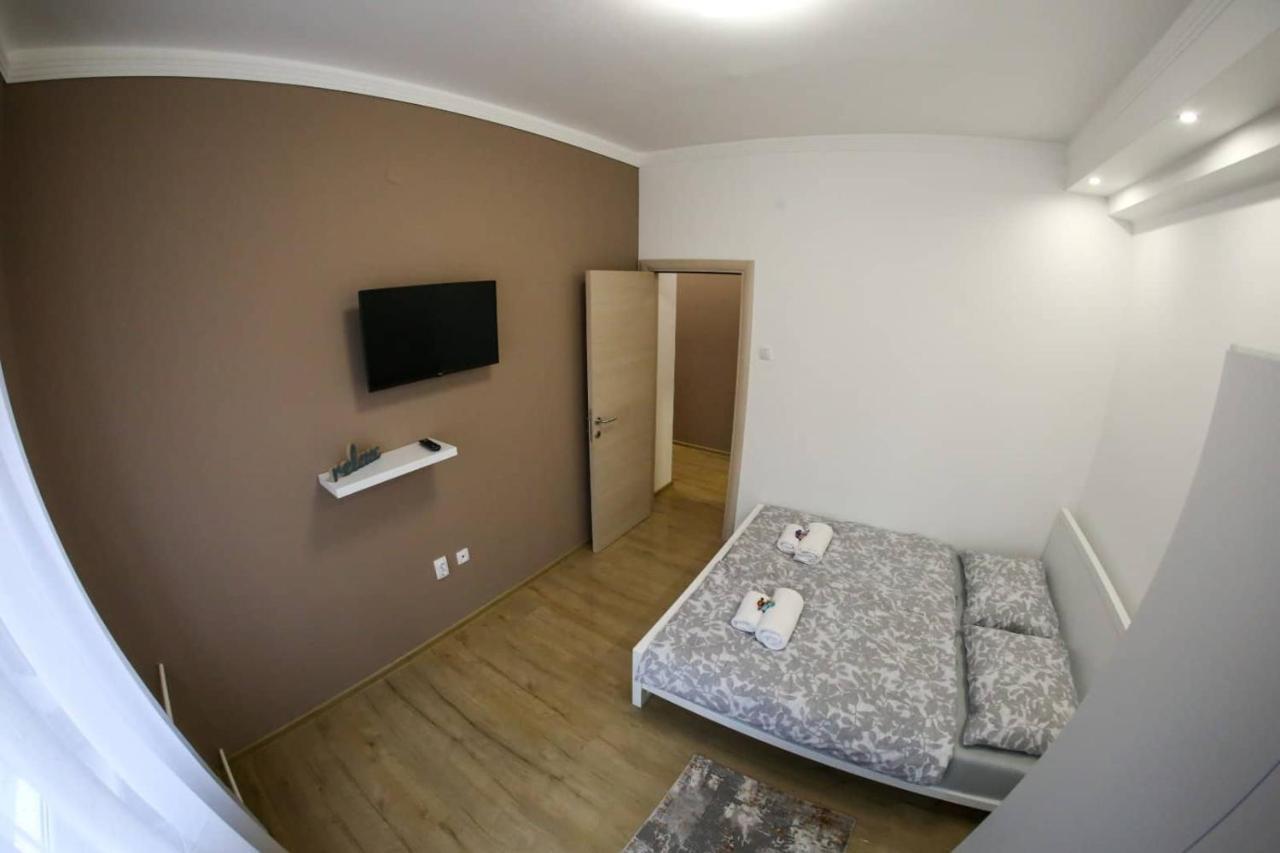Ancora Apartment Lana Novi Sad Luaran gambar